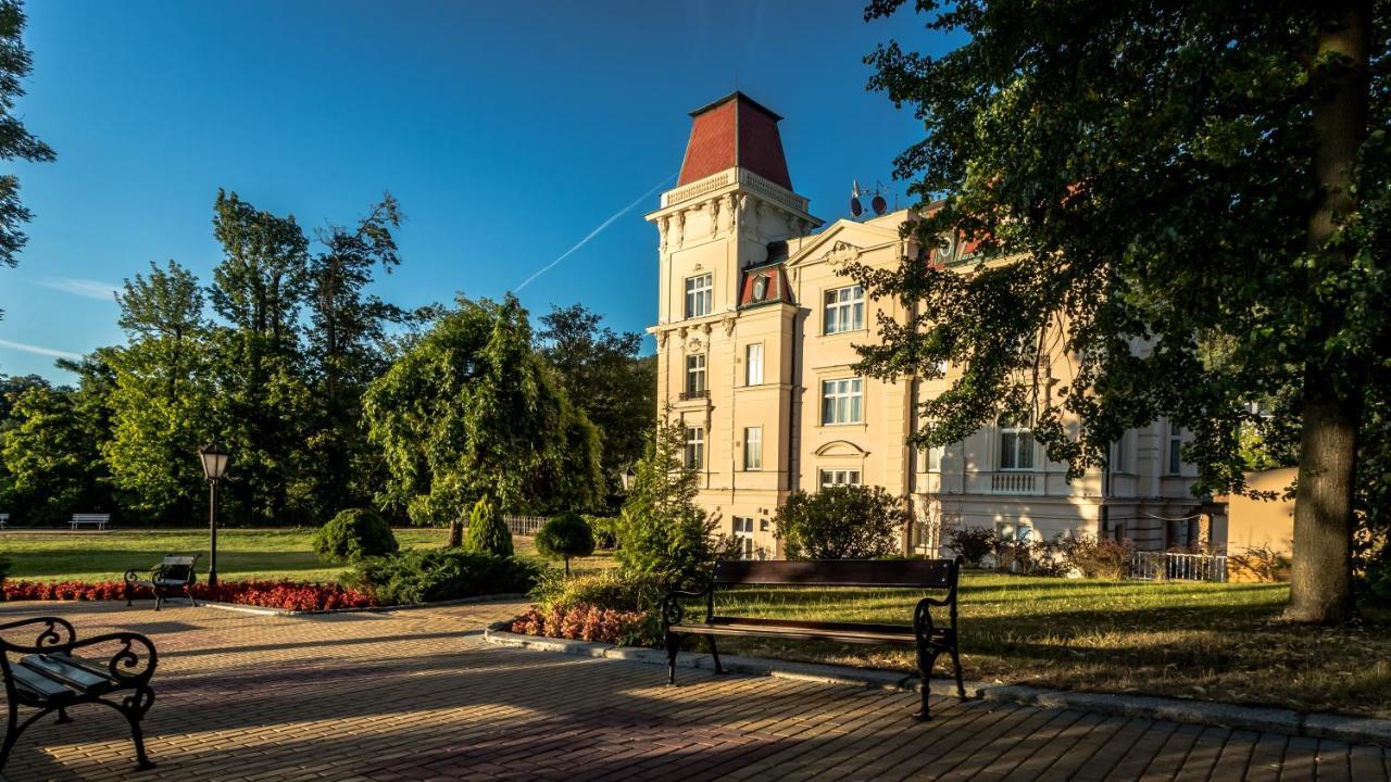 Bristol Vila Tereza Karlovy Vary Exterior foto